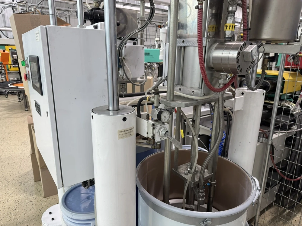 Liquid silicone rubber molding equipment